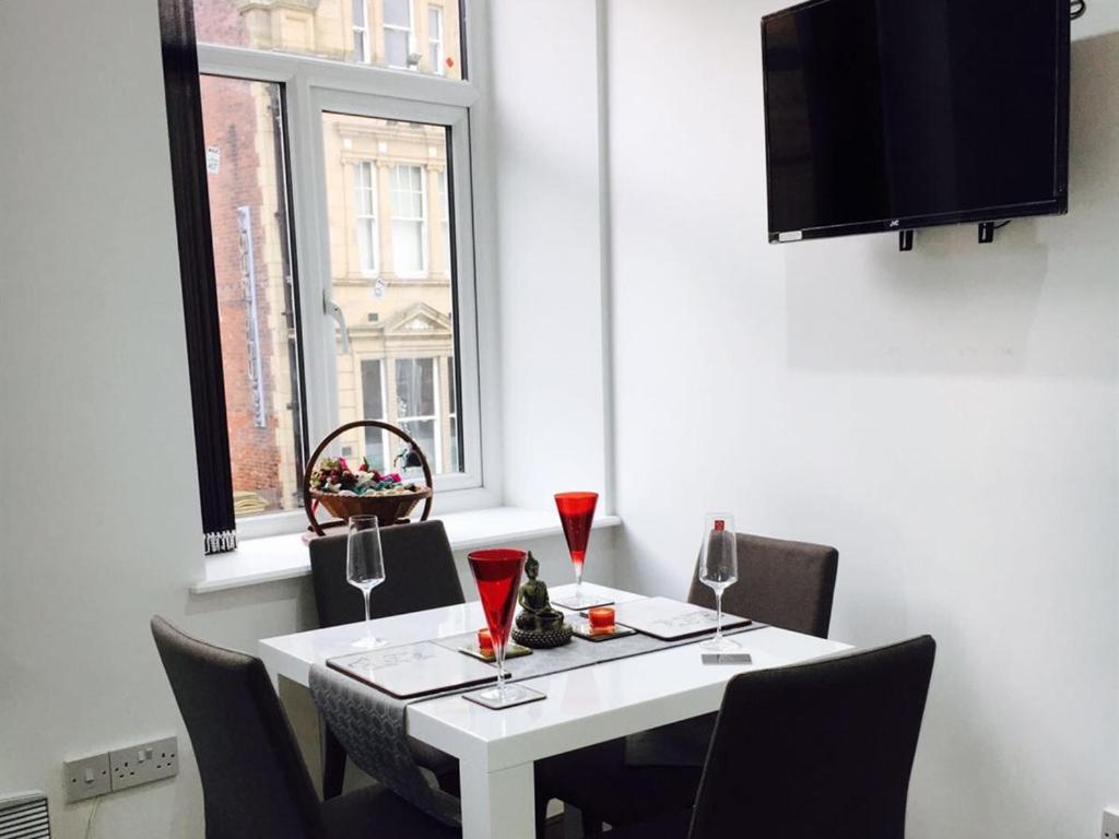 Bradford Luxury Central Apartment Exterior photo